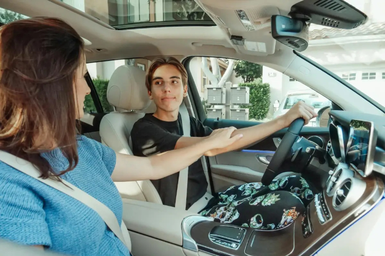 Teen Driver Ed | Gerliette Driving School